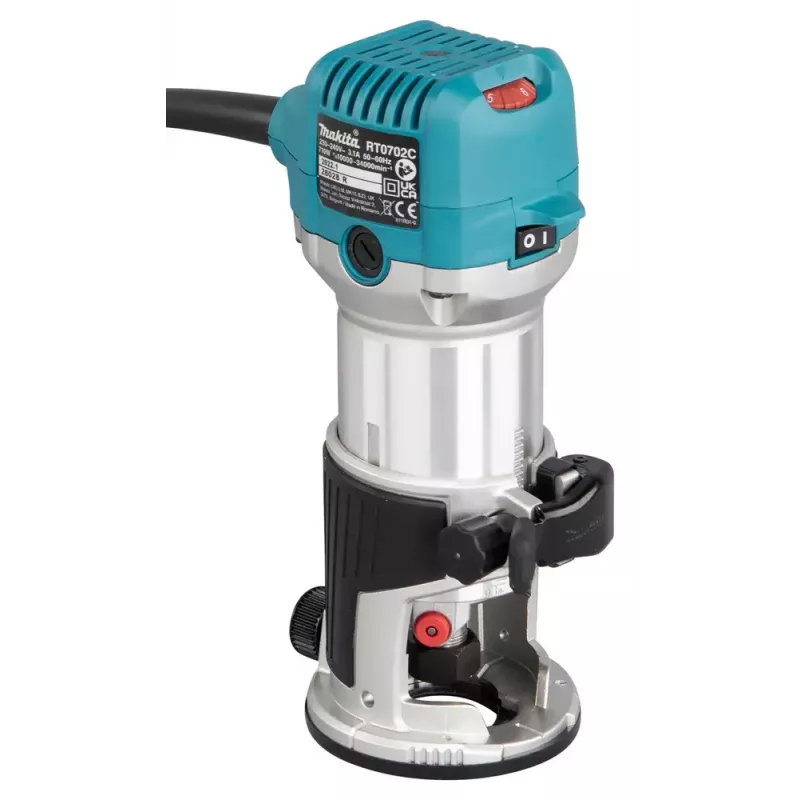 Maršrutizatorius Makita RT0702CX2J — 710 W, 10 000–34 000 aps./min., 8 mm įvorė, 0–40 mm gylis, 1,8 kg