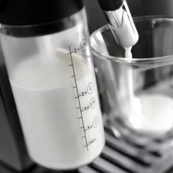 Kavos aparatas De’Longhi Magnifica Evo ECAM290.81.TB – pilnai automatinis, 1,8 L vandens talpa, 250 g pupelių talpa, 15 bar, liečiamas valdymas