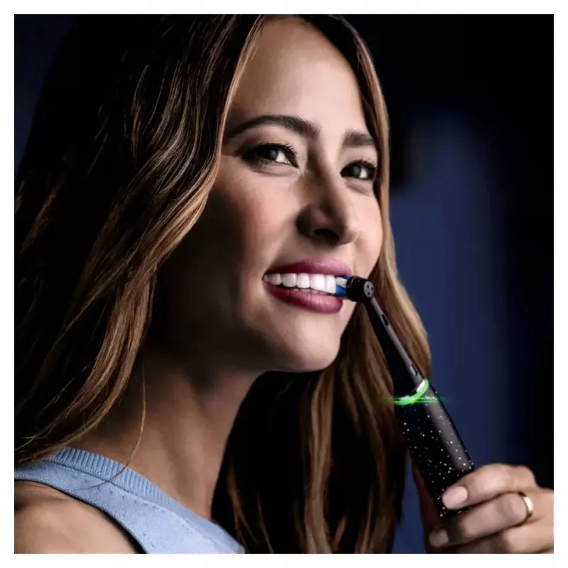 Oral-B iO Series 10 suaugusiųjų sukamoji-osciliuojanti dantų šepetėlis juodas