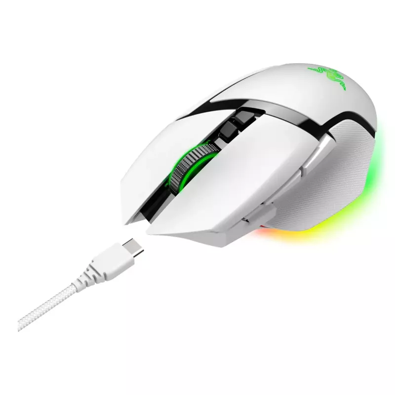 Žaidimų pelė Razer Basilisk V3 Pro – dešinei rankai, optinė 30 000 DPI, RF belaidis/Bluetooth/USB-C, balta