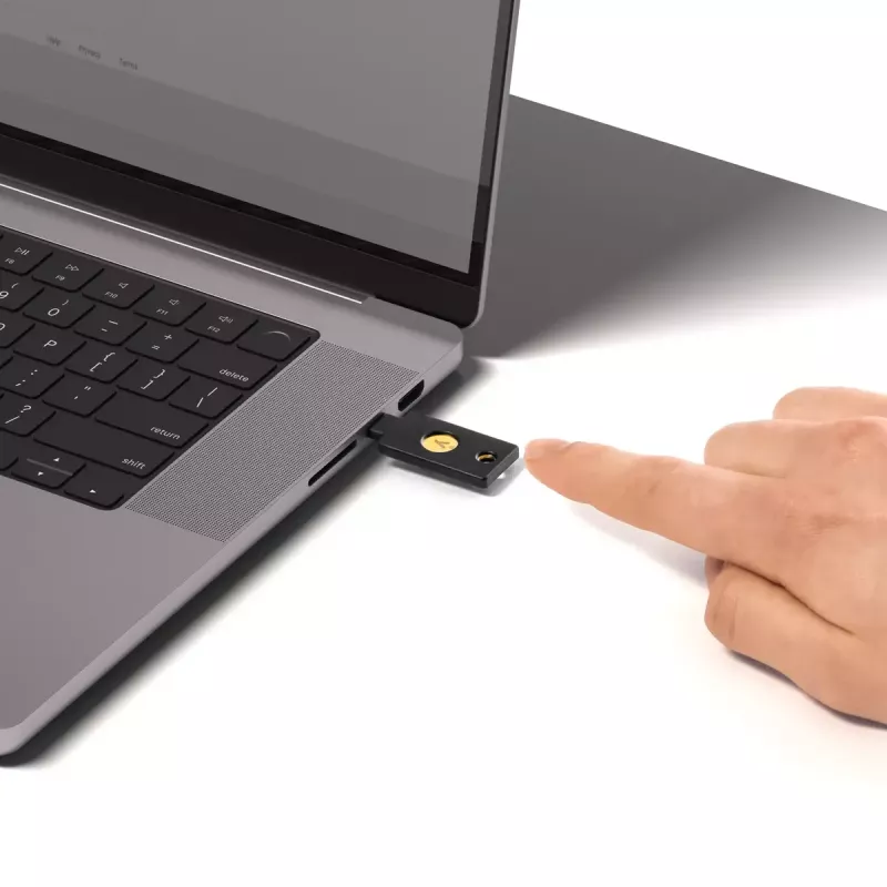 USB raktas Yubico Juodas
