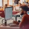 HP Poly Voyager Focus 2 belaidė stereo ausinė su mikrofonu, sertifikuota Microsoft Teams, USB-C-C jungtis, komplekte USB-C/A adapteris ir įkrovimo stovelis