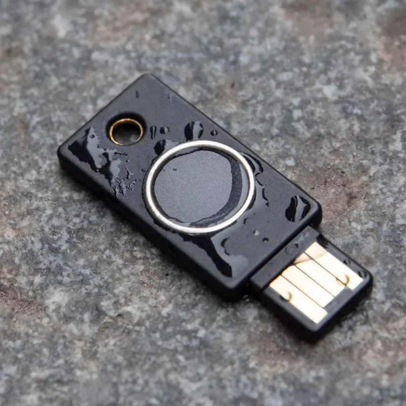 YUBICO YubiKey Bio - FIDO Edition