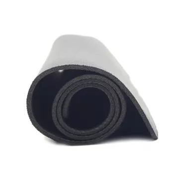 Žaidimų pelės kilimėlis GEMBIRD MP-GAME-S — 250×200 mm, 3 mm, juodas, audinys/guma su riešo atrama