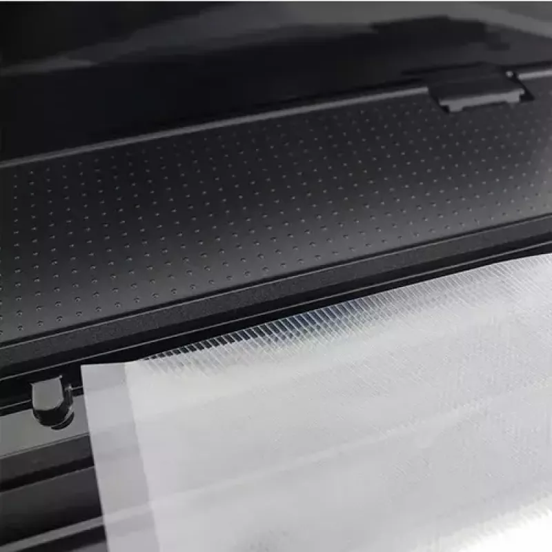 Vakuuminis uždarytuvas Adler CR 4470 (balta) – 110 W, jutiklinis valdymas, laido laikymas, komplekte 5 vakuuminiai maišeliai