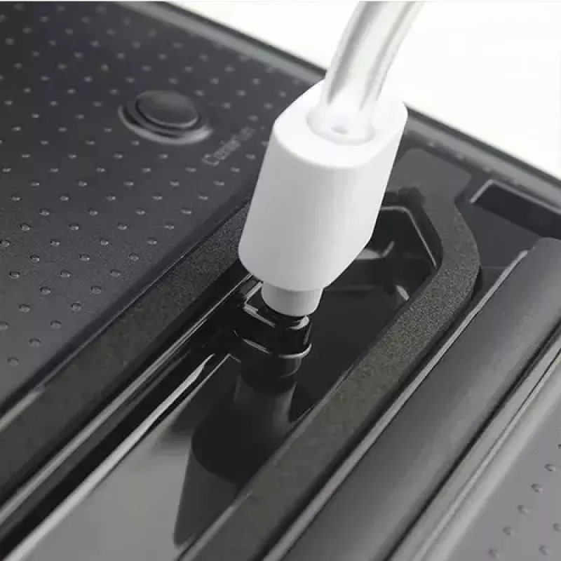 Vakuuminis uždarytuvas Adler CR 4470 (balta) – 110 W, jutiklinis valdymas, laido laikymas, komplekte 5 vakuuminiai maišeliai