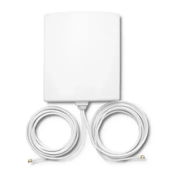 Kryptinė lauko 5G LTE antena QOLTEC 57022 — 14 dBi, 700–3800 MHz, 50 Ω, varinis korpusas