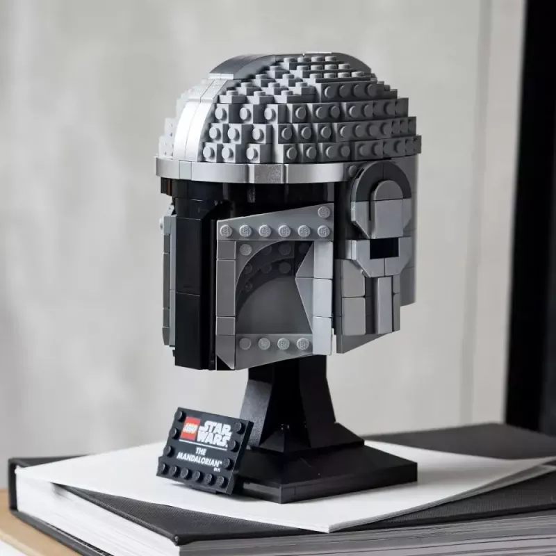 Konstrukcinis žaislas LEGO Mandalorian šalmas 75328 – „Žvaigždžių karų“ eksponavimo modelis, kolekcinis rinkinys, 584 detalės, nuo 18 m.