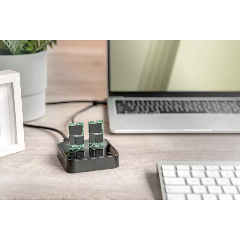 Digitus Dual M.2 NVMe SSD Dock su USB-C ir neprisijungus klonavimo funkcija