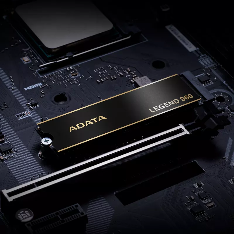 SSD M.2 1 TB ADATA LEGEND 960 PCIe 4.0 NVMe, 7400/6000 MB/s, 3D NAND, SMI SM2264, HW šifravimas, radiatoriaus plokštė