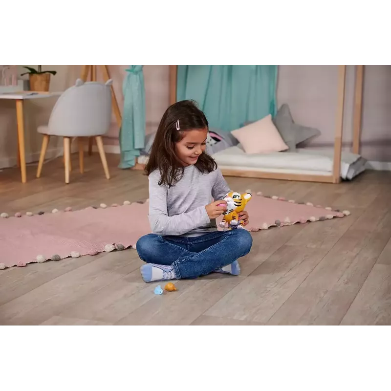 Kolekcinė figūrėlė SIMBA Tigras (modelis 105953575) – maža detalizuota gyvūno figūrėlė