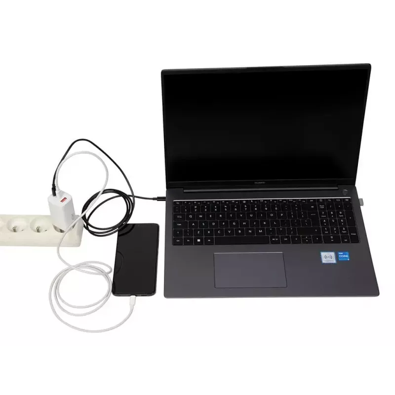 IBOX ILUC65W universalus mobiliojo įrenginio kroviklis, 65W, 2x USB-C + 1x USB-A, baltas, 1.5 m laidas