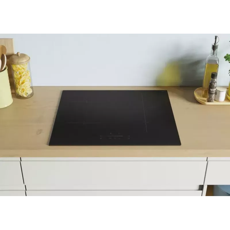 Candy CTP6SC4/E1 Juoda Įmontuojama 59 cm Zoninė Indukcinė Kaitlentė 4 Zonos Su Įmontuotu Gartraukiu