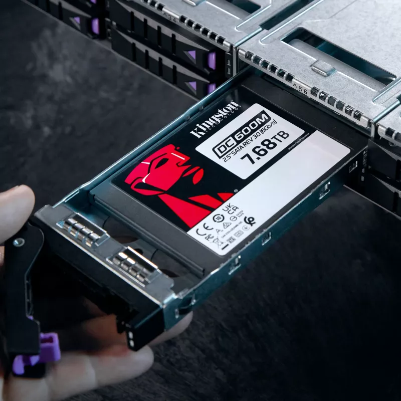 SSD diskas Kingston Technology 7.68TB 2,5 colio SATA SEDC600M/7680G