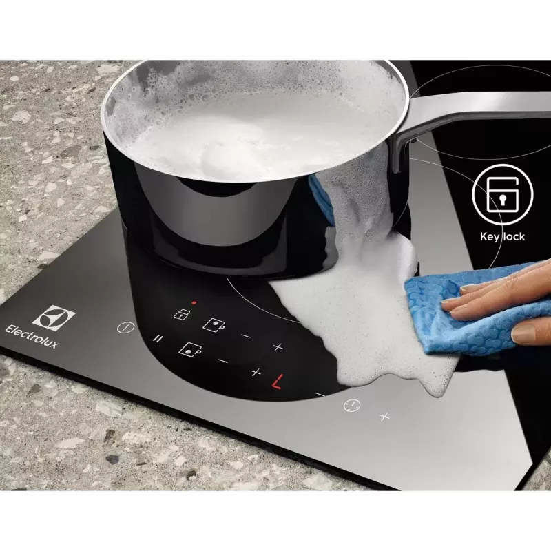 Indukcinė kaitlentė Electrolux LIT30230C — 2 zonų, įmontuojama, 29 cm, juoda, liečiamas valdymas