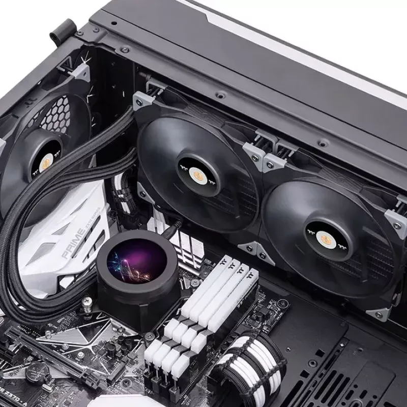 Skysčio aušintuvas „Thermaltake Toughliquid Ultra 280“ su 2,1 colio LCD ekranu