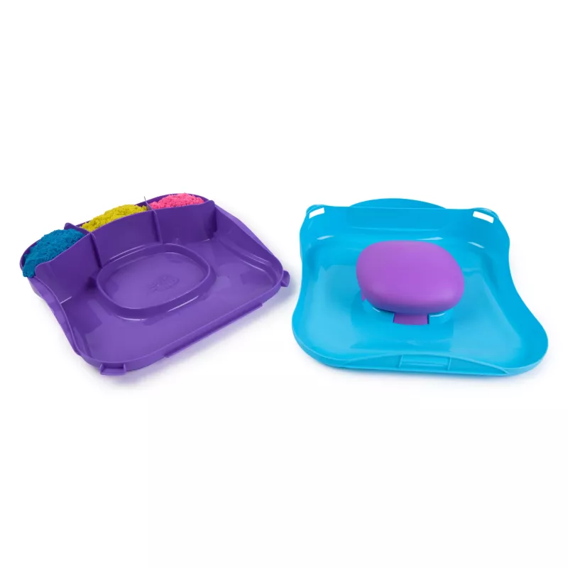 Kinetic Sand SquishMotion – Kinetinis smėlis su judančia žaidimų erdve, 1 svaras, 6 įrankių rinkinys, dėklas