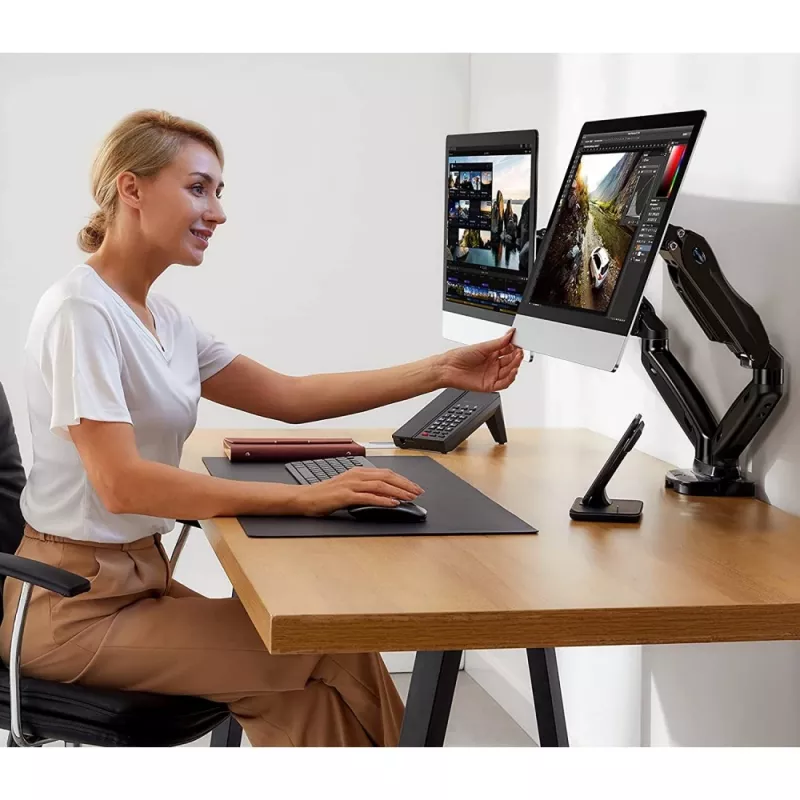 Techly ICA-LCD 462B monitorio laikiklis / stovas 81,3 cm (32 col.) stalas Juoda