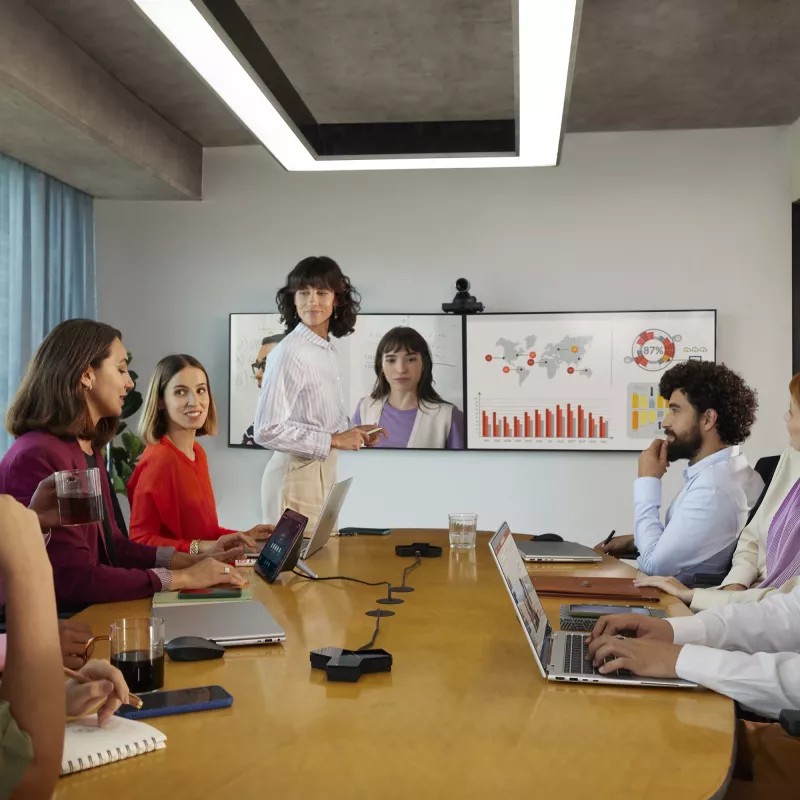 HP Poly Studio E60 išmanioji 4K MPTZ kamera su 12x optiniu priartinimu