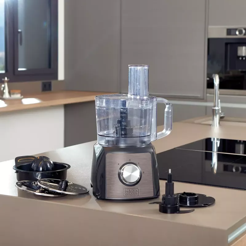 Virtuvinis kombainas Black & Decker BXFPA1200E — 1200 W, 1,5 L dubuo, 2 greičiai, pulsacija, nerūdijančio plieno korpusas