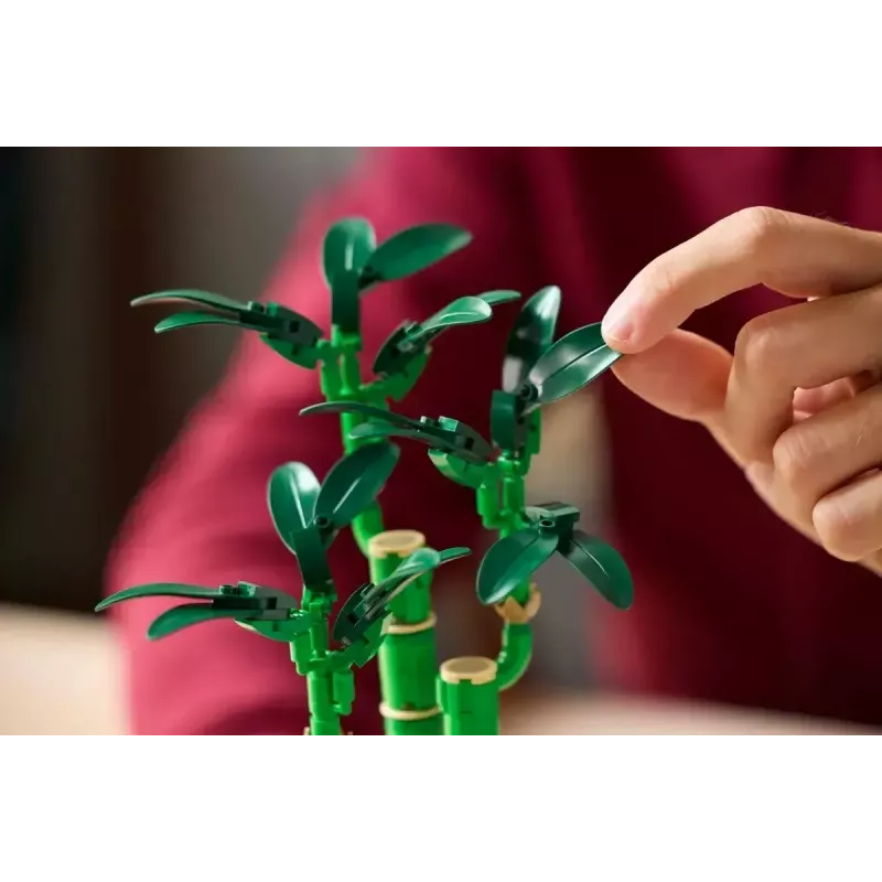 Dekoratyvinis LEGO Icons augalo modelis — LEGO 10344 Lucky Bamboo botaninė kolekcija, 325 dalių, 290 mm aukštis