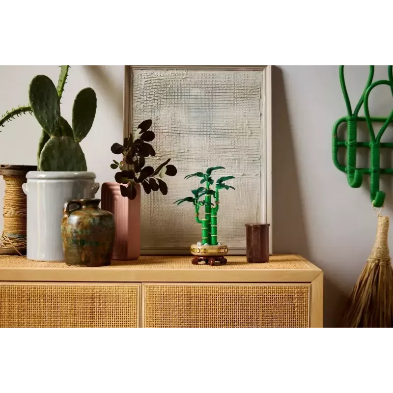 Dekoratyvinis LEGO Icons augalo modelis — LEGO 10344 Lucky Bamboo botaninė kolekcija, 325 dalių, 290 mm aukštis