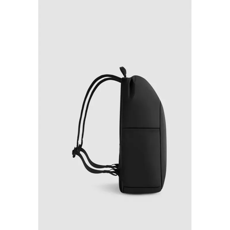 Kuprinė XDDESIGN P706.2801 Urban vandeniui atspari 20L, 15,6 colių nešiojamojo kompiuterio skyrius, Juoda