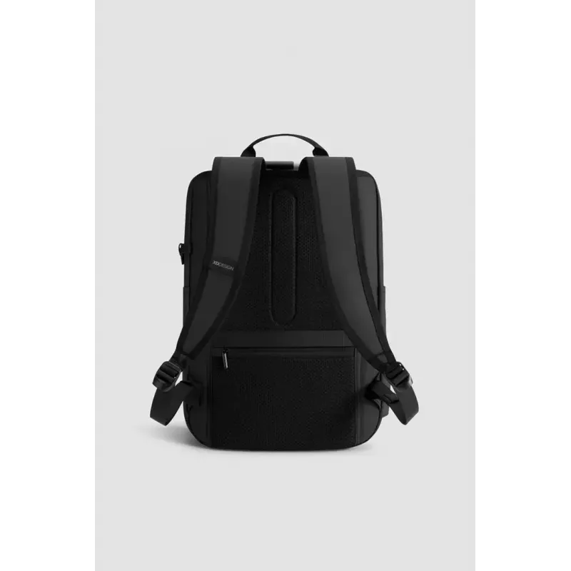 Kuprinė XDDESIGN P706.2801 Urban vandeniui atspari 20L, 15,6 colių nešiojamojo kompiuterio skyrius, Juoda