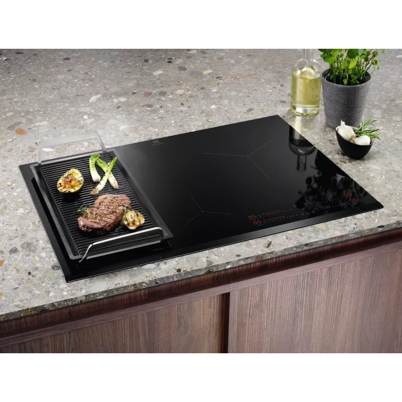 Indukcinė kaitlentė Electrolux Serie 700 EIS82453, 4 zonų, 80 cm, juodas stiklas, liečiamas ir slinkties valdymas