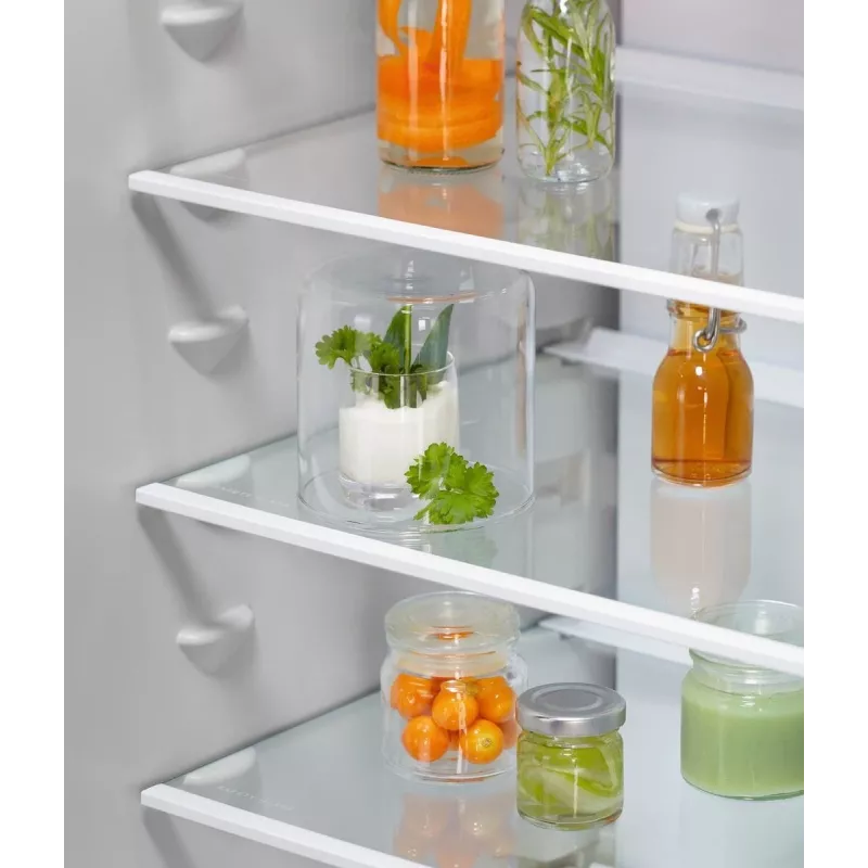 Įmontuojamas šaldytuvas Electrolux LNT6NE18S — 257 L, liečiamas valdymas, apatinis šaldiklis, No Frost, baltas