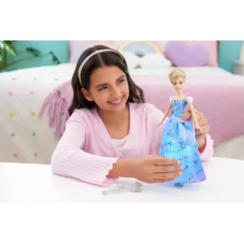 Disney Princess Enchanted Ballgown Pelenės mados lėlė su šviesomis ir garsu, įkvėpta filmo