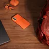 APPLE Beats iPhone 17 – tvirtas dėklas su MagSafe ir kameros valdymu – Sierra Orange