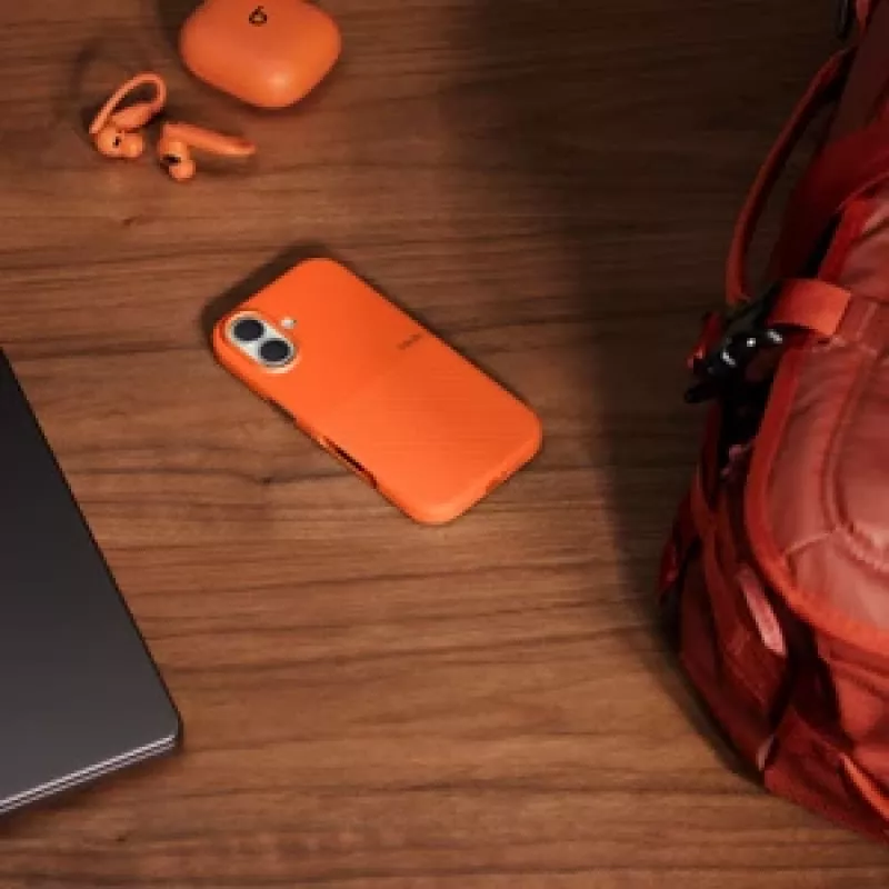 APPLE Beats iPhone 17 – tvirtas dėklas su MagSafe ir kameros valdymu – Sierra Orange
