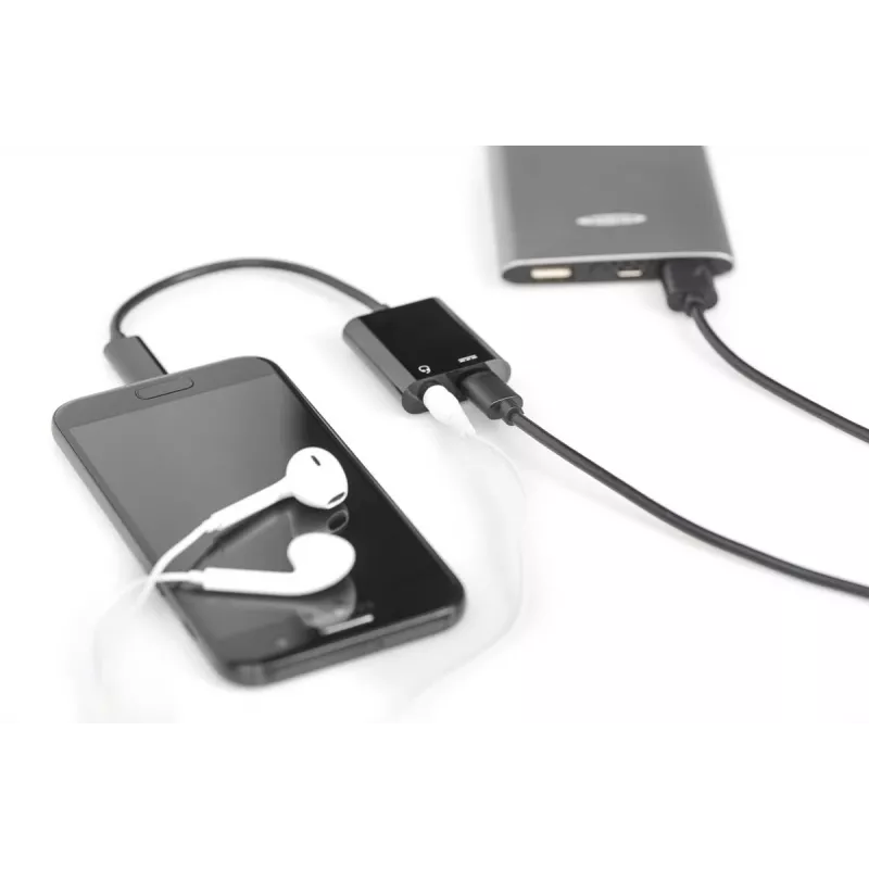 DIGITUS USB Type-C skirstytuvas, USB-C – 3,5 mm + USB-C, M/F/F, 20 cm, juodas