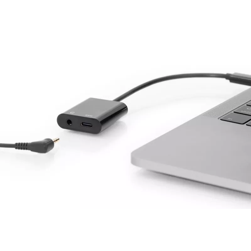 DIGITUS USB Type-C skirstytuvas, USB-C – 3,5 mm + USB-C, M/F/F, 20 cm, juodas