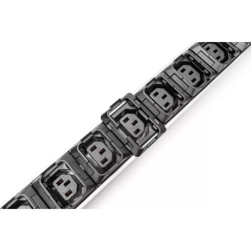 DIGITUS IT BASIC PDU 3 fazės 16A 24x C13 3x C19 vertikalus 3m kabelis IEC309 3Ph-16A kištukas