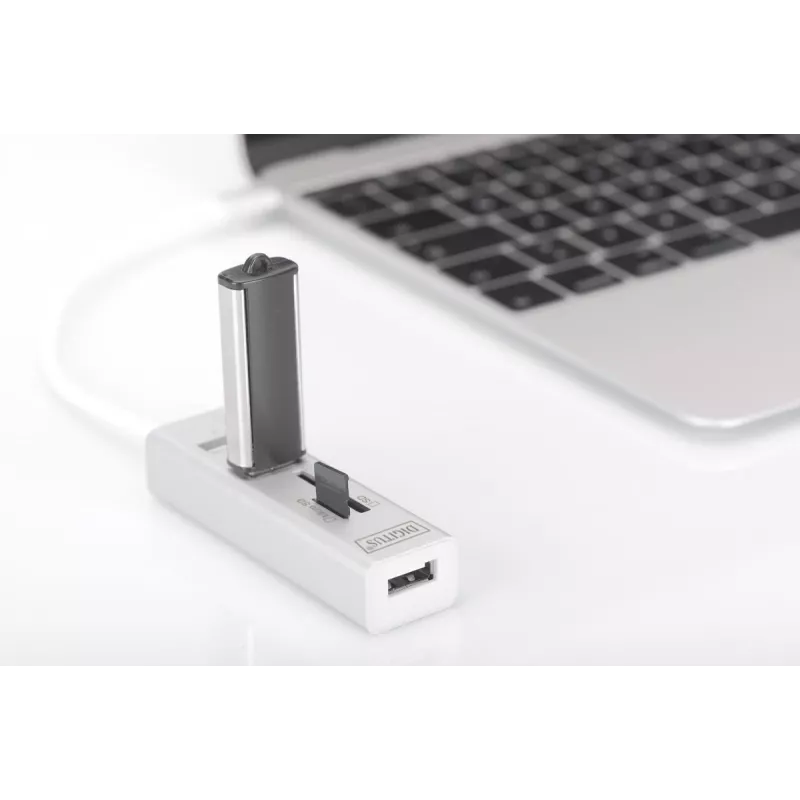 DIGITUS USB 2.0 Type-C HUB su kortelių skaitytuvu 3x USB 2.0, 1x SD, 1x MicroSD, aliumininis korpusas
