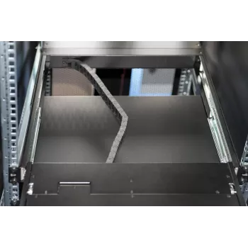 DIGITUS modulinė 43,2 cm (17 colių) TFT konsolė su 1 prievado KVM, RAL 9005 juoda, Qwertzu vokiška