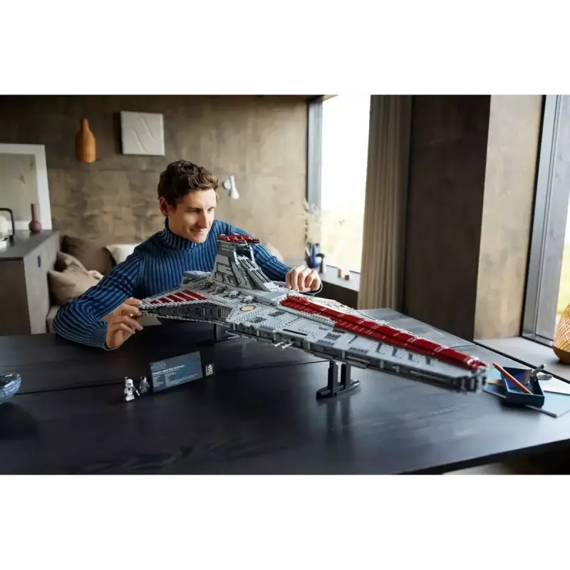 LEGO Star Wars 75367 Venator klasės Respublikos atakos kreiseris (Ultimate Collector Series) konstruktorius, 5 374 detalės, 18+