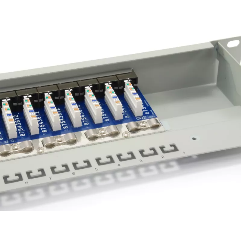 Equip 16 prievadų Cat.6 ekranuotas skirstomasis skydas, šviesiai pilkas, RJ-45, auksuotas, Cat6, montavimui į stelažą, 1U, pilkas