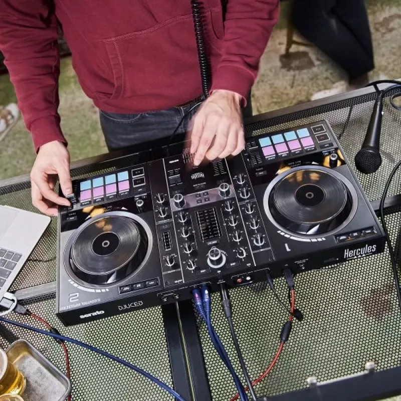 Hercules Inpulse 500 skaitmeninė vinilinė sistema (DVS) su braižymo funkcija, juoda