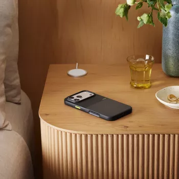 APPLE Beats iPhone 17 Pro Max - tvirtas dėklas su MagSafe ir fotoaparato valdymu - Everest Black
