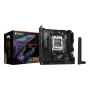 GIGABYTE B850I AORUS PRO pagrindinė plokštė – AMD Ryzen 9000 serijos, 8+2+1 fazių skaitmeninis VRM, iki 8400MHz DDR5 (OC), 1xPCIe 5.0 + 1xPCIe 4.0 M.2, 2.5GbE LAN, Wi-Fi 7, USB 3.2 Gen 2