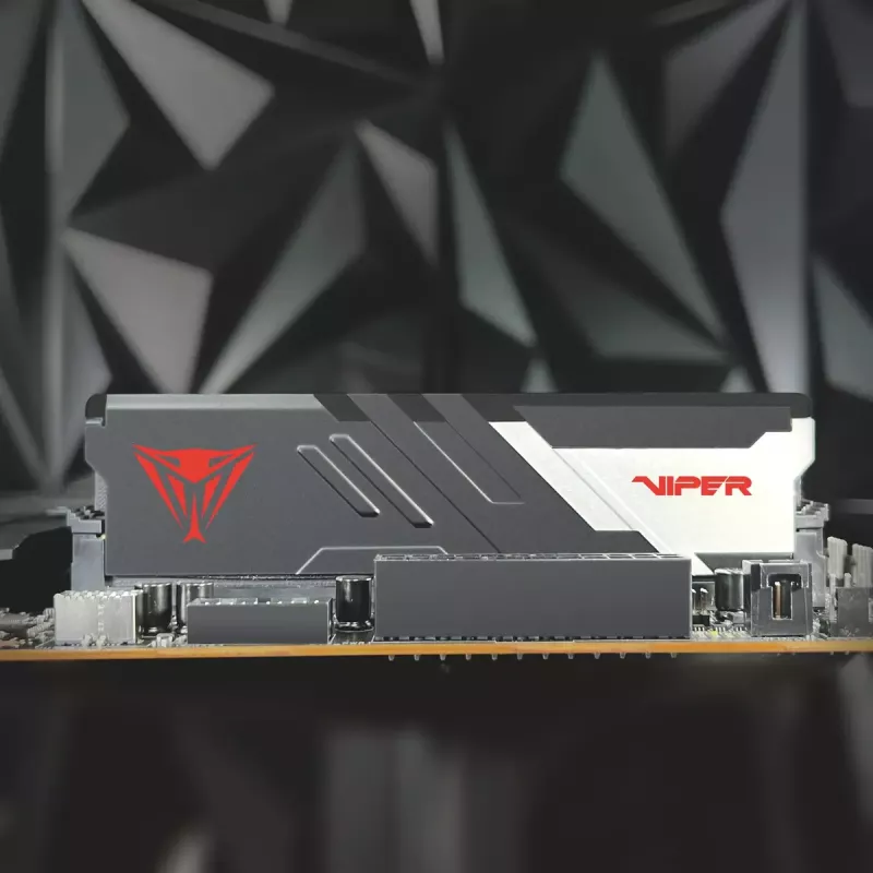 DDR5 atminties rinkinys PATRIOT Viper Venom 64 GB (2x32 GB) 6000 MHz CL36 1,35 V su radiatoriumi