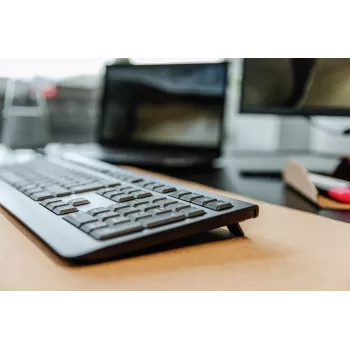 Belaidė klaviatūra CHERRY KW 3000 RF Wireless QWERTY ispaniška juoda