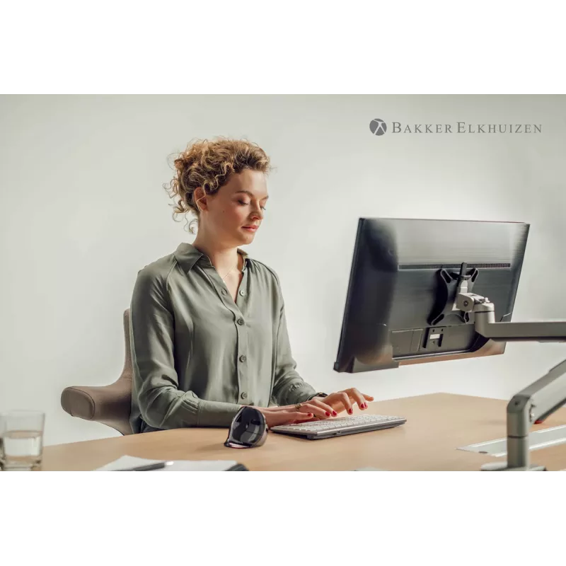 BakkerElkhuizen Evoluent D Medium Wireless, dešinė ranka, vertikalus dizainas, lazerinis, RF belaidis, 3200 DPI, juoda