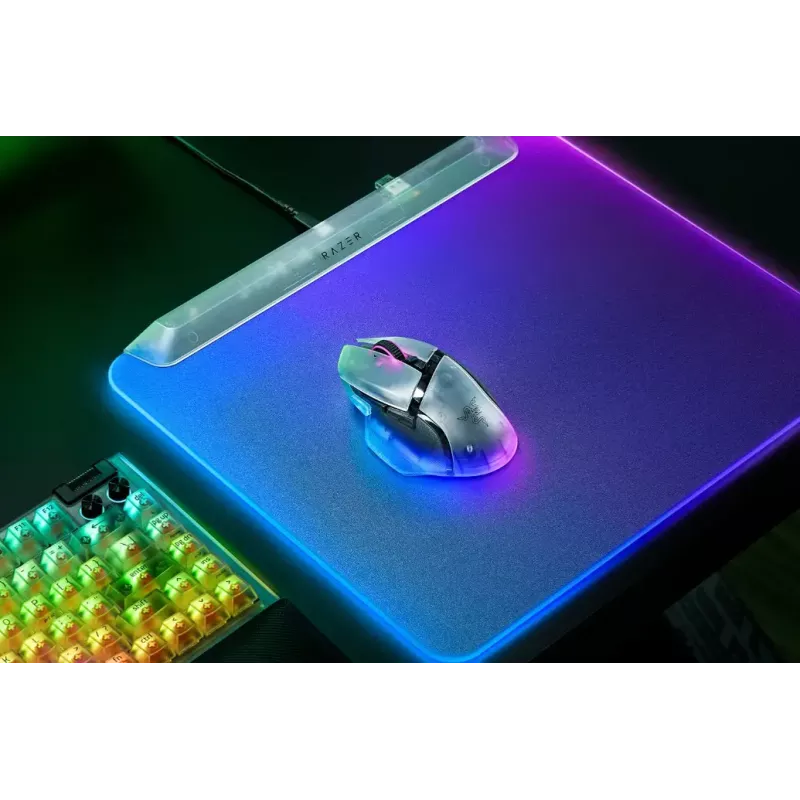 Razer Basilisk V3 Pro 35K Phantom White Edition belaidė žaidimų pelė