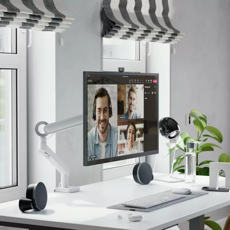 ALOGIC Clarity Max Touch 32C4KPDWT jutiklinis monitorius, 32 colių, 3840x2160 4K UHD, 65 W Power Delivery, 8MP internetinė kamera, USB šakotuvas, juodas/sidabrinis