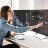 ALOGIC Clarity Max Touch 32C4KPDWT jutiklinis monitorius, 32 colių, 3840x2160 4K UHD, 65 W Power Delivery, 8MP internetinė kamera, USB šakotuvas, juodas/sidabrinis