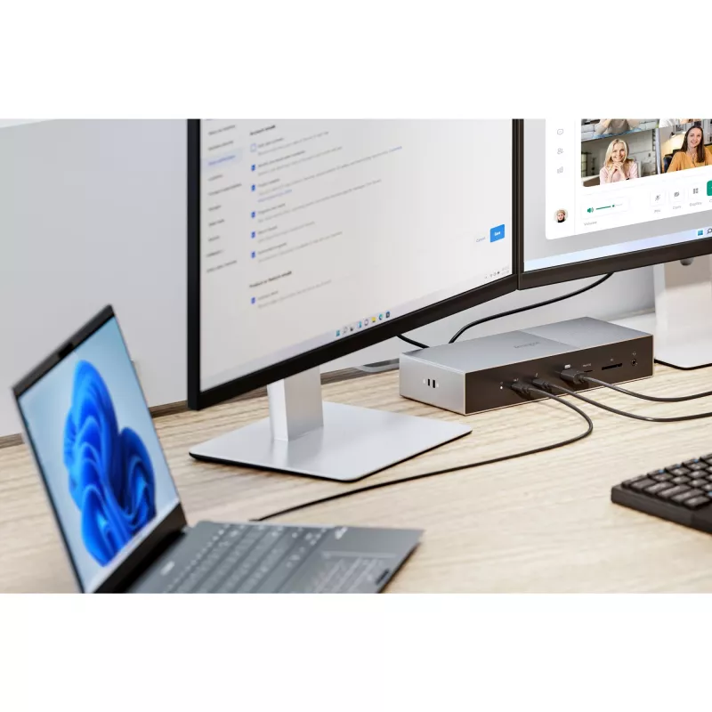 Kensington SD5000T5 EQ Thunderbolt 5 Triple 4K dokų stotelė su 140W PD - Windows/macOS